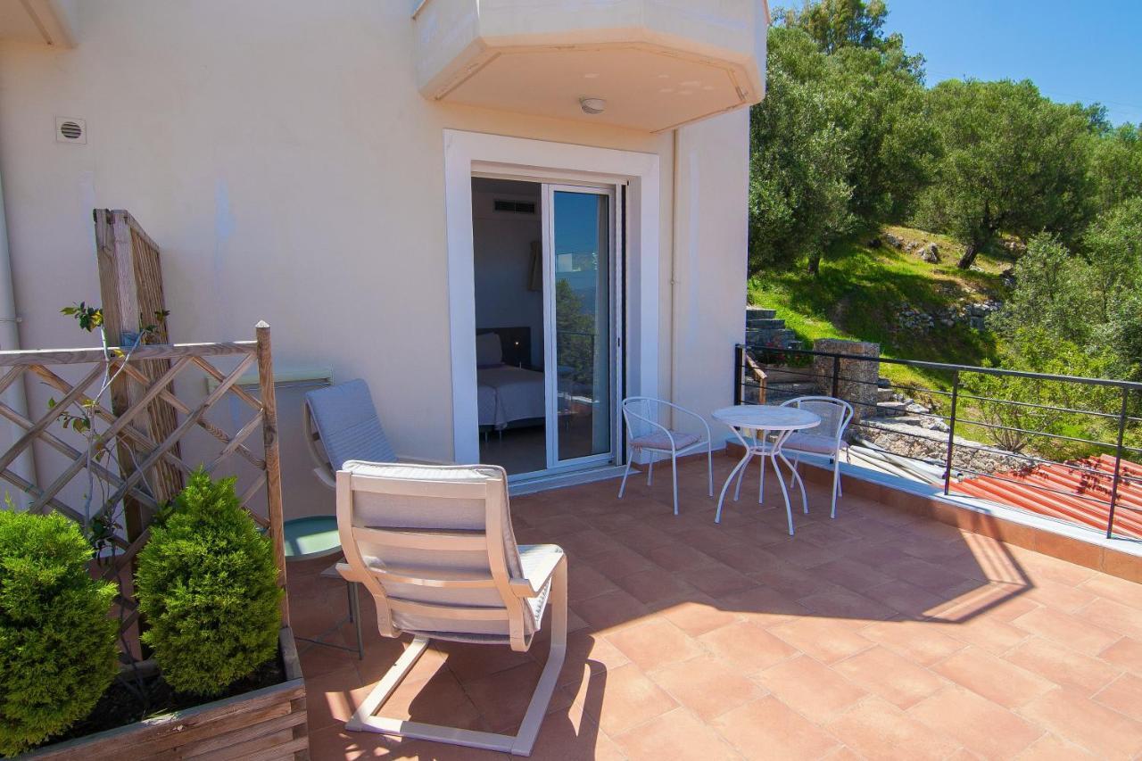 Villa Dio Petres Kroustas Экстерьер фото
