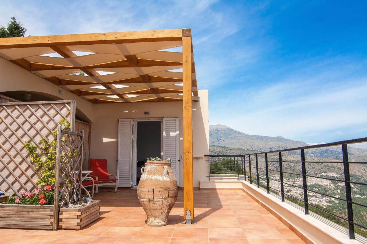 Villa Dio Petres Kroustas Экстерьер фото