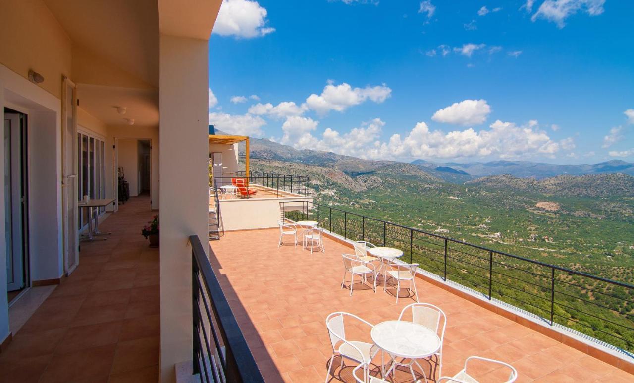 Villa Dio Petres Kroustas Экстерьер фото