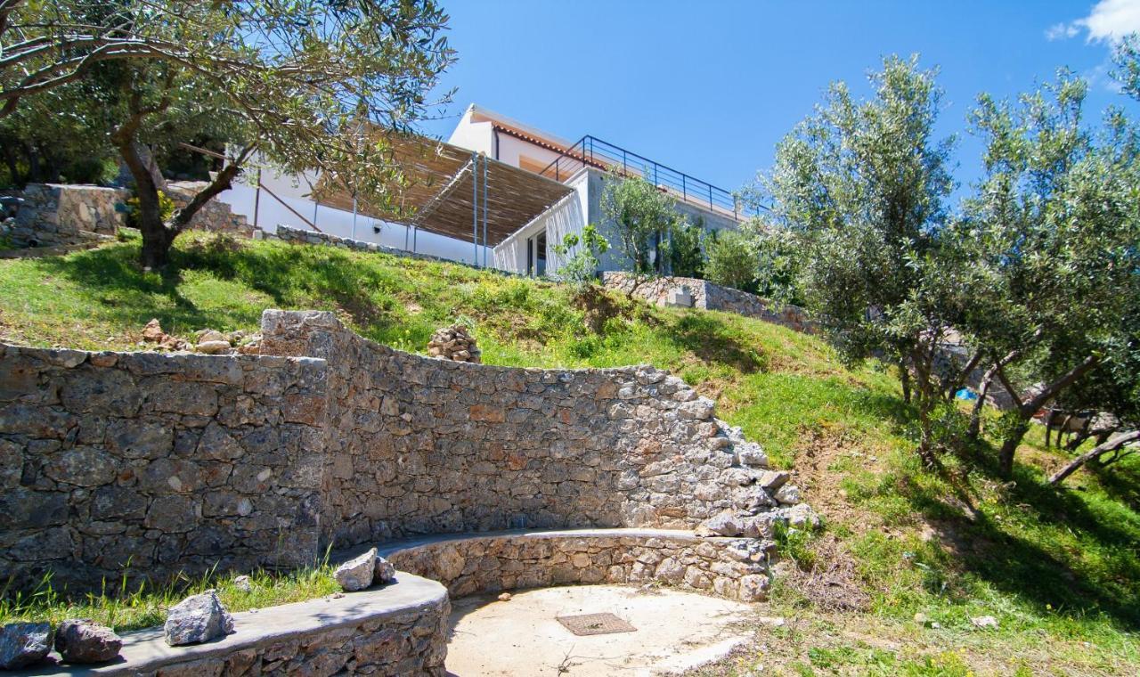 Villa Dio Petres Kroustas Экстерьер фото
