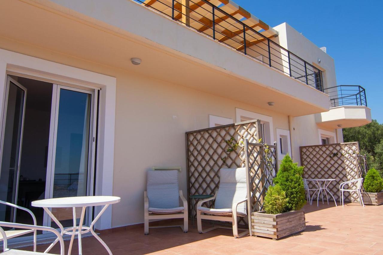 Villa Dio Petres Kroustas Экстерьер фото